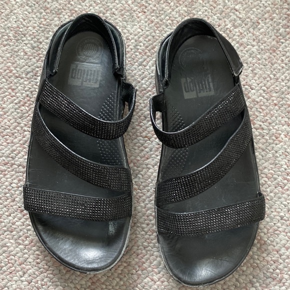 fitflop black shoes